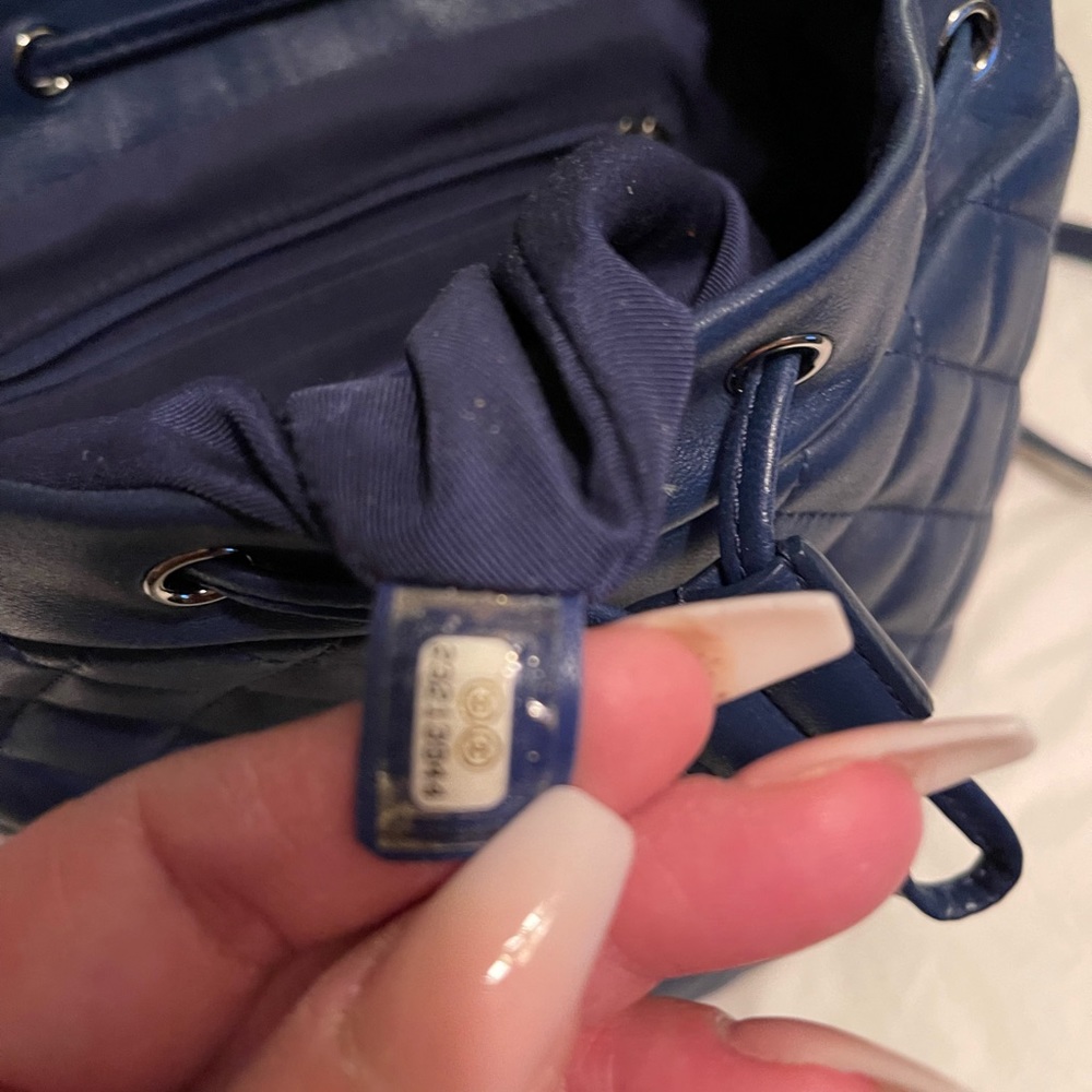 Chanel backpack authentic - Picture 4 of 6